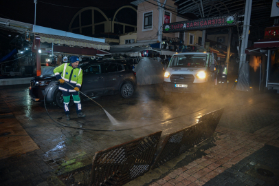 Tarihi Çarşı ve Hanlar Bölgesinde gece mesaisi