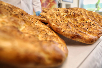 Bursa'da 450 gramlık BESAŞ Ramazan pidesi 25 TL