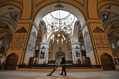 Ulu Camii Ramazan teravihlerine hazır