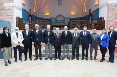 Bursa, fethin 700. yılında dünya sahnesinde