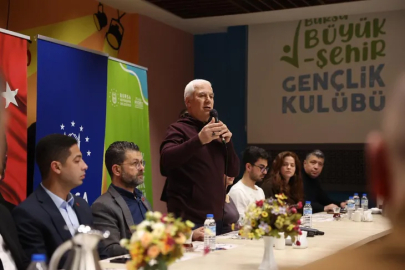 Başkan Bozbey gençlere sahurda buluştu