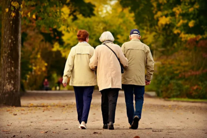 Yaşlılara müjde! Ağrısız yürümek artık mümkün