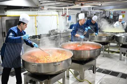 Bursa Ramazan bereketini paylaştıkça çoğalttı