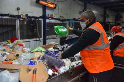 Yıldırım'da geri dönüşüm her ay 5 bin ağacı kurtarıyor