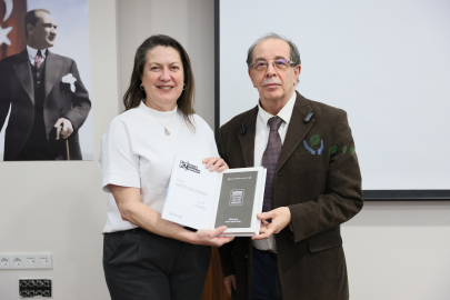 Bursa'da felsefe söyleşisine yoğun ilgi