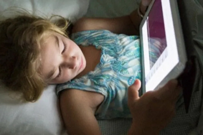 Dijital ekranlar 'emzik' gibi kullanılmamalı!