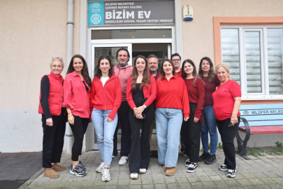 Nilüfer Belediyesi'nden otizm farkındalığına ‘kırmızı’ destek