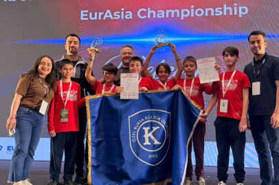 ROBOT YARIŞMASI’NDA AVRASYA ŞAMPİYONU OLDU