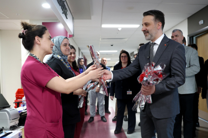 Hemşireler Günü'nde sağlık emekçilerine anlamlı ziyaret
