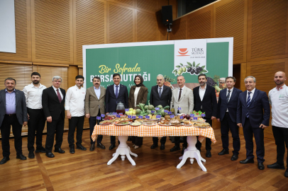 Bursa'nın asırlık lezzetleri aynı sofrada buluştu