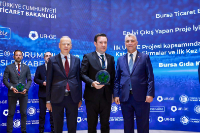 BURSA TİCARET BORSASI’NIN GIDA UR-GE PROJESİNE TİCARET BAKANLIĞI’NDAN “EN İYİ ÇIKIŞ YAPAN UR-GE” ÖDÜLÜ