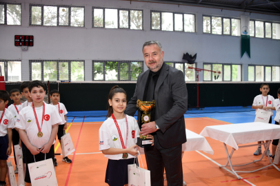 Osmangazi’nin Altın Raketleri Türkiye Şampiyonu