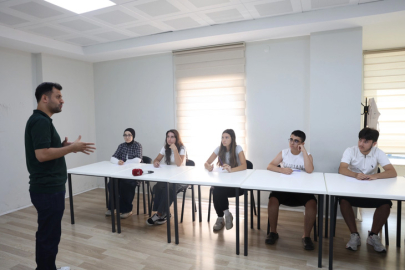Bursa Osmangazi’den gençlere ücretsiz LGS desteği
