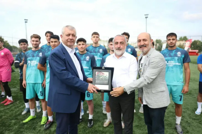 Osmangazi’de kurtuluşun 104. yılı sporla taçlandı