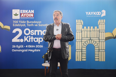 Ahmet Ümit kitapseverlerle buluştu