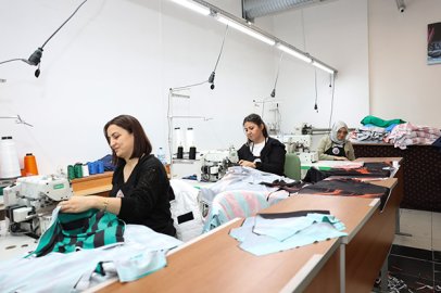 GEMLİK BELEDİYESİ’NDEN AMATÖR SPOR KULÜPLERİNE FORMA DESTEĞİ