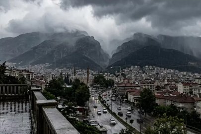 Bursa’da sağanak etkili oldu! En fazla yağış nereye düştü?