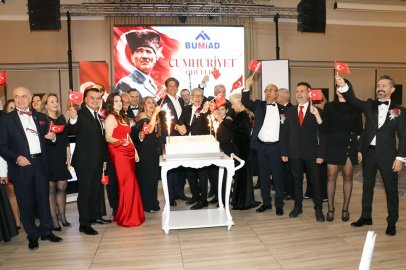 BUMİAD’DAN COŞKULU CUMHURİYET KUTLAMASI