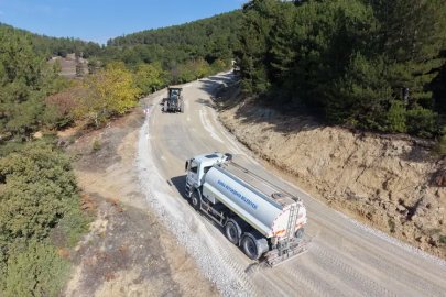 Keles'in üç mahallesinde yol mesaisi